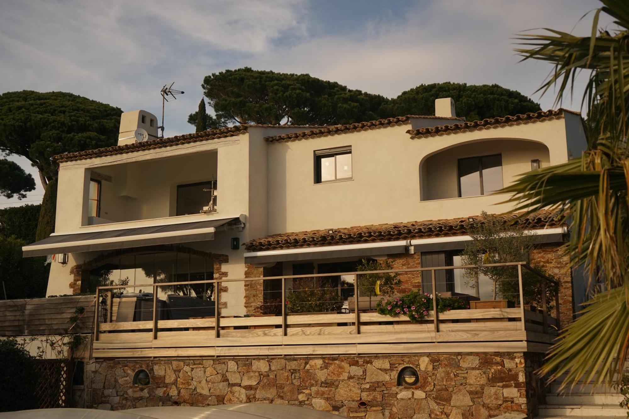 Villa Les Cades Сен Максим Екстериор снимка